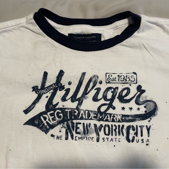 2 Tommy Hilfiger T-Shirts Boys Size S (6-7) - Picture 3 of 5